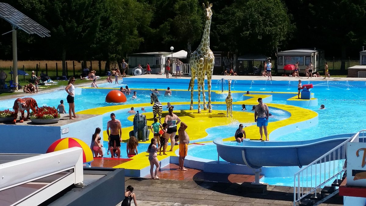 waterparadijs's tweet photo. #warm Ideaal zwemweer! Waar #zwemmen? @waterparadijs #Opglabbeek #limburgbe #terras #speeltuin #ligweide https://t.co/C8LpTaFoDW