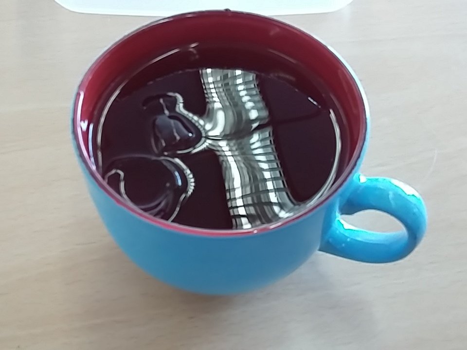 GeekBoxComics's tweet image. Have you felt that #heatwave?! You&apos;d better try our £1 iced drinks to cool off!