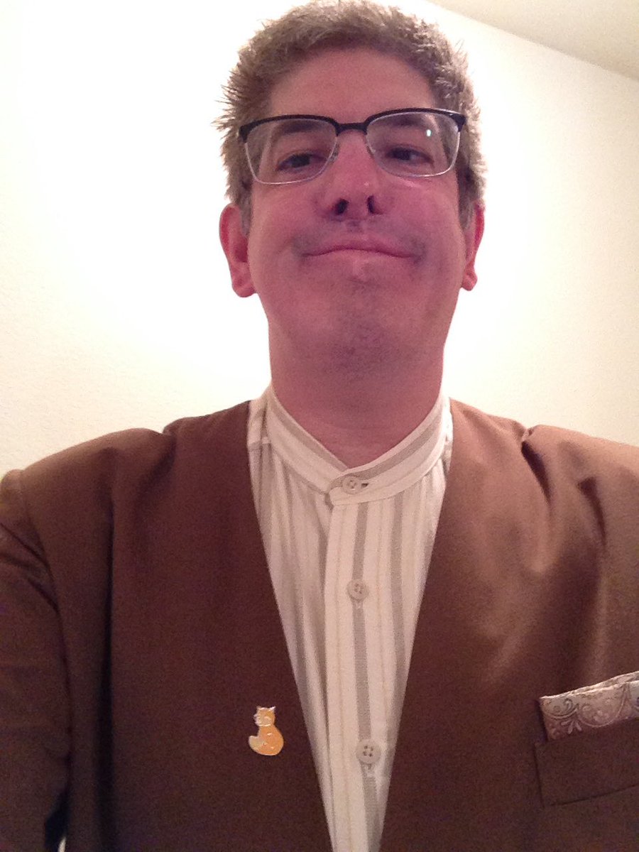 BrianTheSherpa's tweet photo. It's a new week. Let's make it a better one. Start by dressing up a bit.
#classyMonday https://t.co/SoYDs3I8jJ