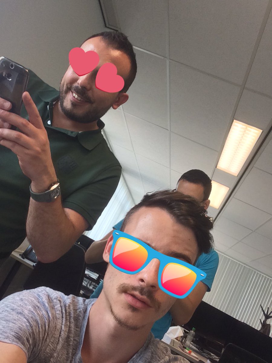 StanMonnier's tweet photo. 3 #Pokemons showing all in once at our French desk, and the office starts going crazy! #startselectplay #PokemonGO https://t.co/QxNm4CgkgT