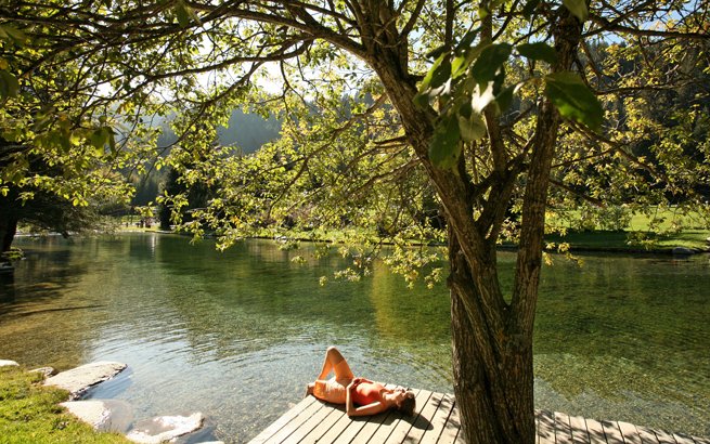 schoeneslebench's tweet photo. Abtauchen in den schönsten #Badis der #Schweiz! Unsere 10 Favoriten: https://t.co/vbZMNMj4u4 https://t.co/pc8tuafr9V