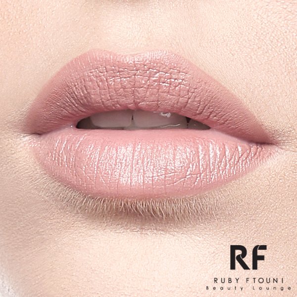RubyFtouni's tweet photo. Just throw on a soft lipstick and your good to go! ✨ #rubyftouni #lipstick #makeupartist #makeup https://t.co/5nFT8UTPe2