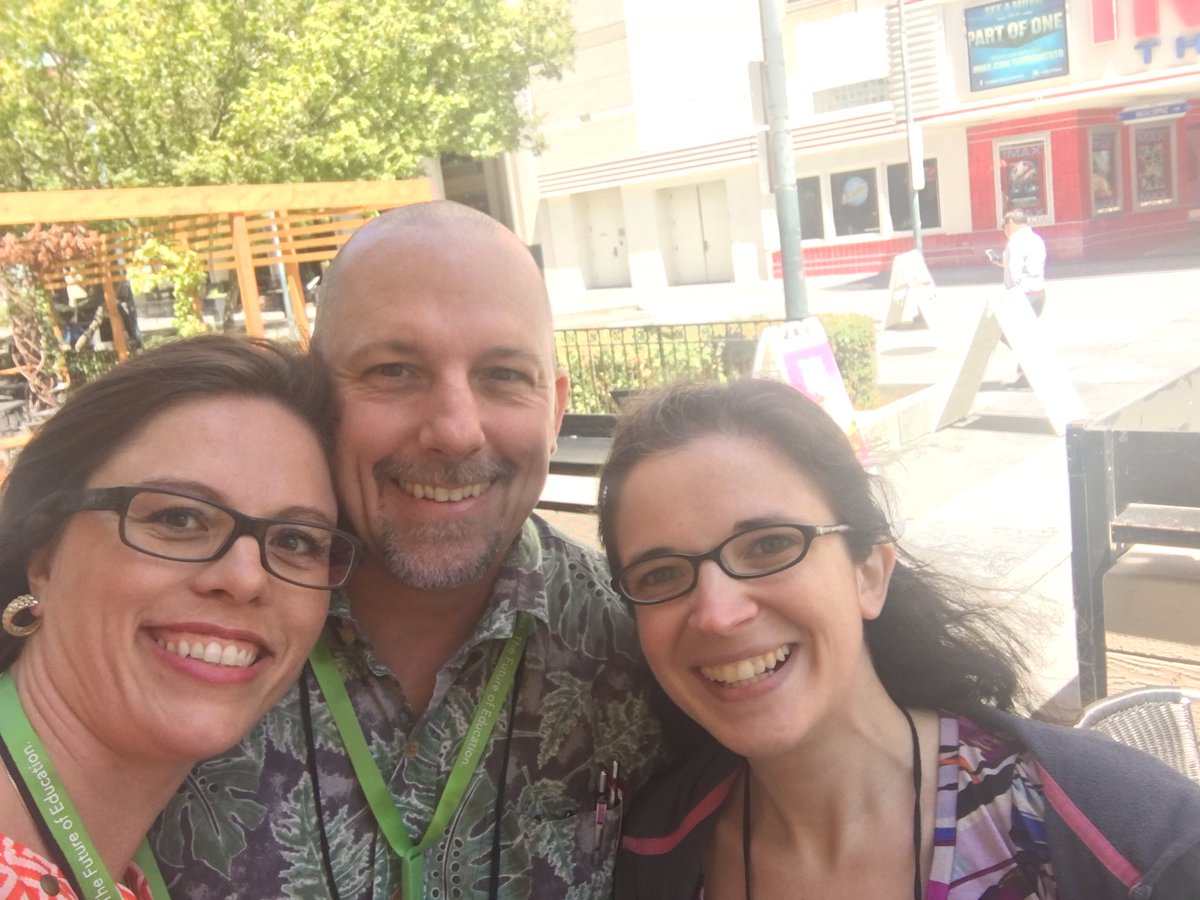 bauerphysics's tweet image. Just had lunch with THE @kellyoshea she is even more wonderful in person.