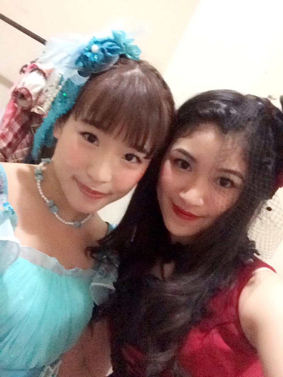 _shanindira's tweet photo. Matursuwun nggih, 
Makasih yang udah nyempetin dateng walaupun hari senin! Semoga terhibur❤️😘 https://t.co/j30OlOFjKl