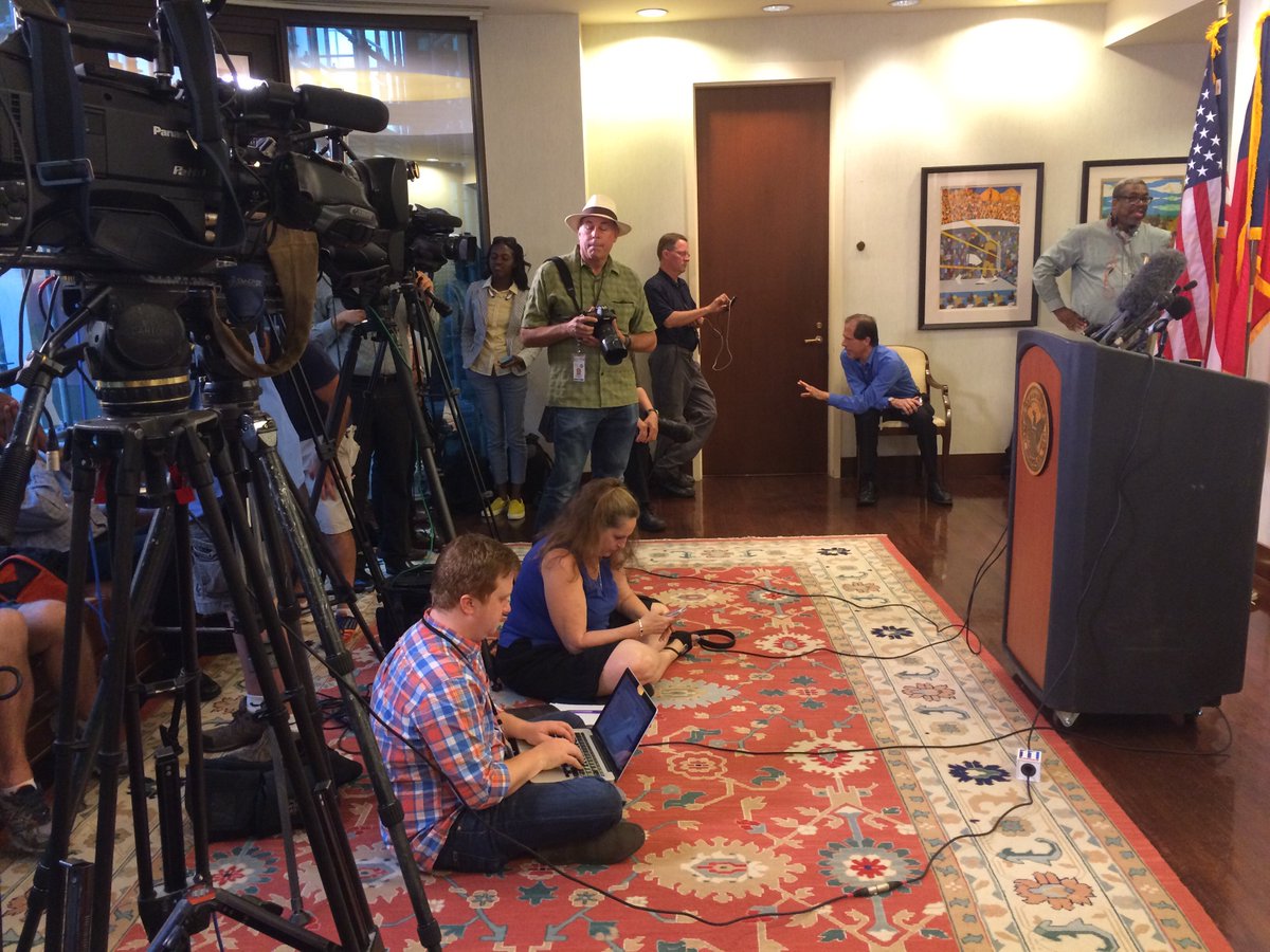 RoughDraftATL's tweet photo. Media gathering for Mayor Reed’s debriefing on meeting with Black Lives Matter reps. https://t.co/PDYIW6TVgy