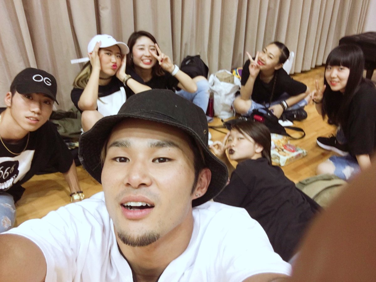 kakioka0301's tweet photo. この気持ちどしましょほんま楽しすぎた。ほんまにみんなだいすきすぎ。もっかい踊れるなんて幸せだ。感謝とだいすきで溢れる日でした。最高な1日！！！だいぶ余韻ひたります、、、 https://t.co/IXRKfbjOcr