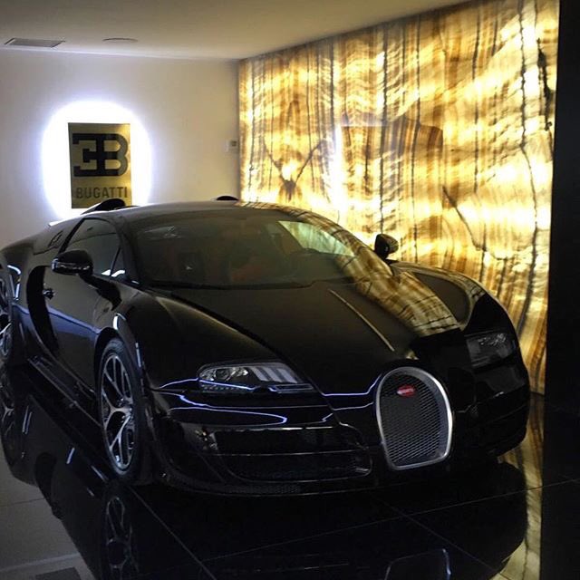 Football Tweet On Twitter Cristiano Ronaldo S New Bugatti Veyron Has An Estimated Worth Of 1 2m