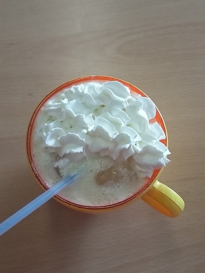 GeekBoxComics's tweet image. We are open until 10pm tonight so don&apos;t miss out on your #deals with out £1 drinks! Try our chilling Vanilite!