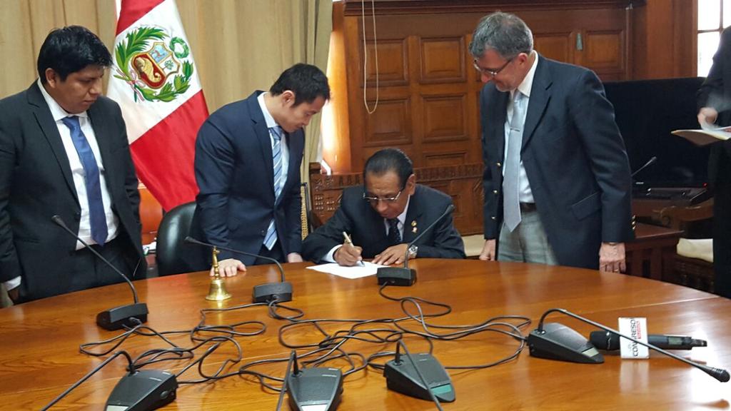 Justiniano Apaza Ordoñez tweet media