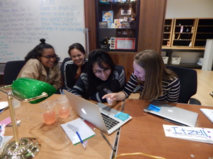 GWCPixarSquad's tweet photo. coding is more fun with friends😊 https://t.co/9NksjIpUSx
