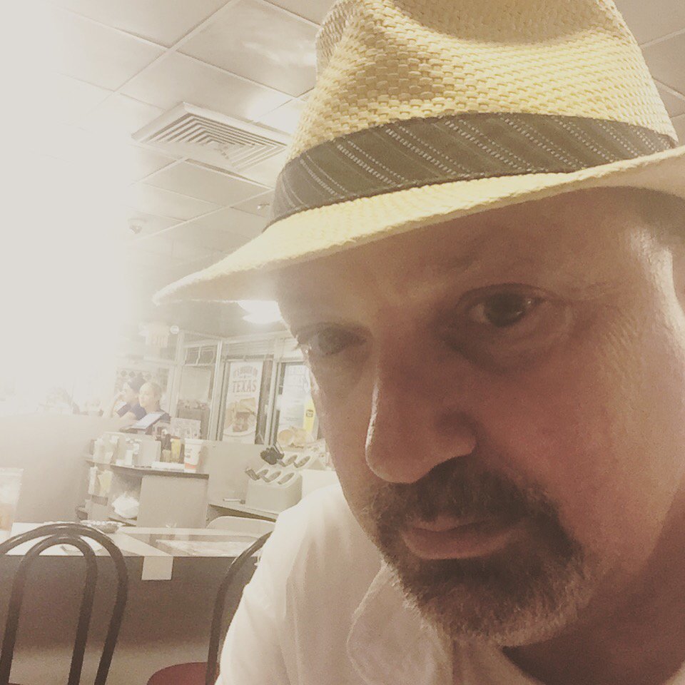 61_South's tweet photo. The Saturday night post gig tradition continued... @wafflehouseofficial @wafflehouse #wafflehousewoman https://t.co/KB2uFBsOKy