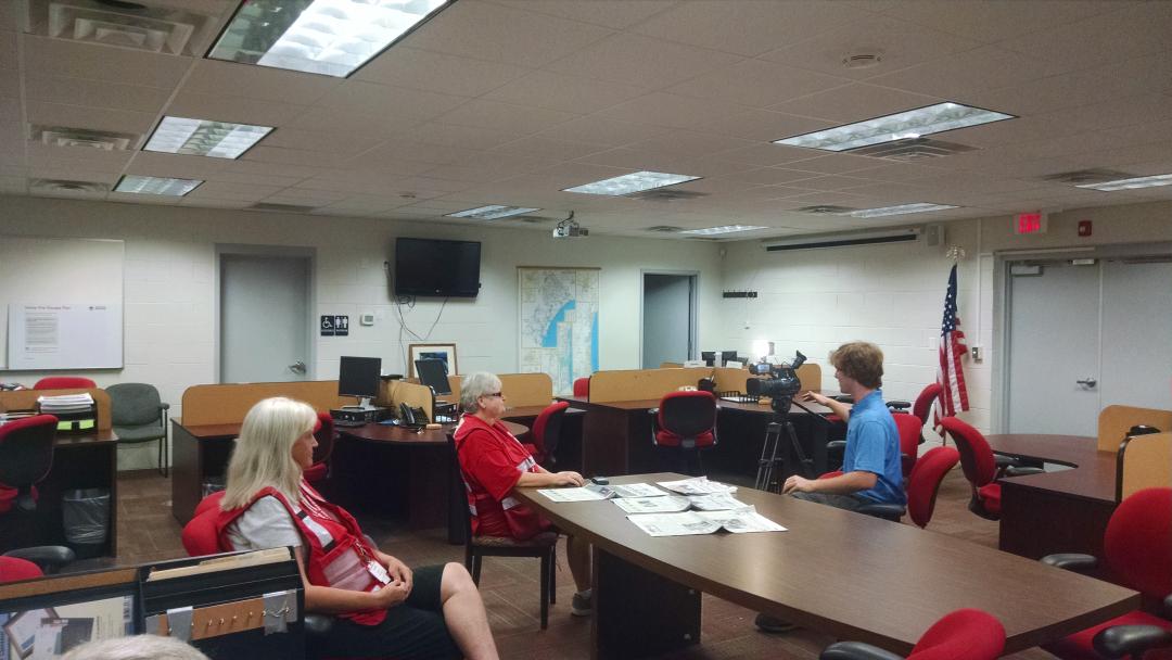 LouPalm60's tweet photo. @RedcrossSC #EasternSCChapter Volunteers Marie and Pam sharing their recent deployment experiences. https://t.co/zroPkuiZOE
