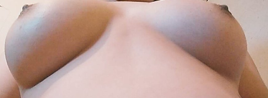 putitakchonda_2's tweet photo. Buenos tardes que les gusta mas mis tetas o mi culo? 😳 https://t.co/zkJWvibQeG