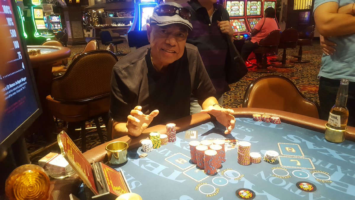 texasstation's tweet photo. A HUGE Texas Winner! Fernando hit a 7 card straight flush hitting our Pai Gow jackpot for $133,258.48! #TexasWinner https://t.co/Cc7uhh6Qnb