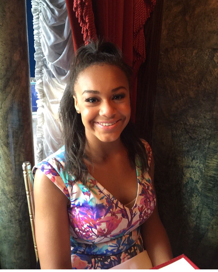 NiaSioux's tweet image. What did you do this weekend? I went to a celebration dinner after finishing my first week of @tripoflove !!