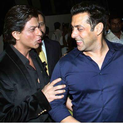 iamwaxeem's tweet photo. Real best #_Heros of #_bollywood also best #_Friendssss in #_BOLLYWOOD_History... "ye dosty hm nh torengy" 👬👬👬👬👬👬👬👬👬 https://t.co/xR8tOMKISv