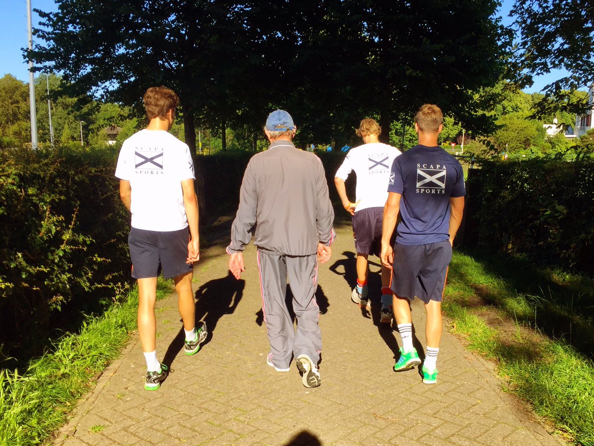 Hardlooptraining met Ome Cees blijft het leukste wat er is... #koppelaar #bloemendaal #asics