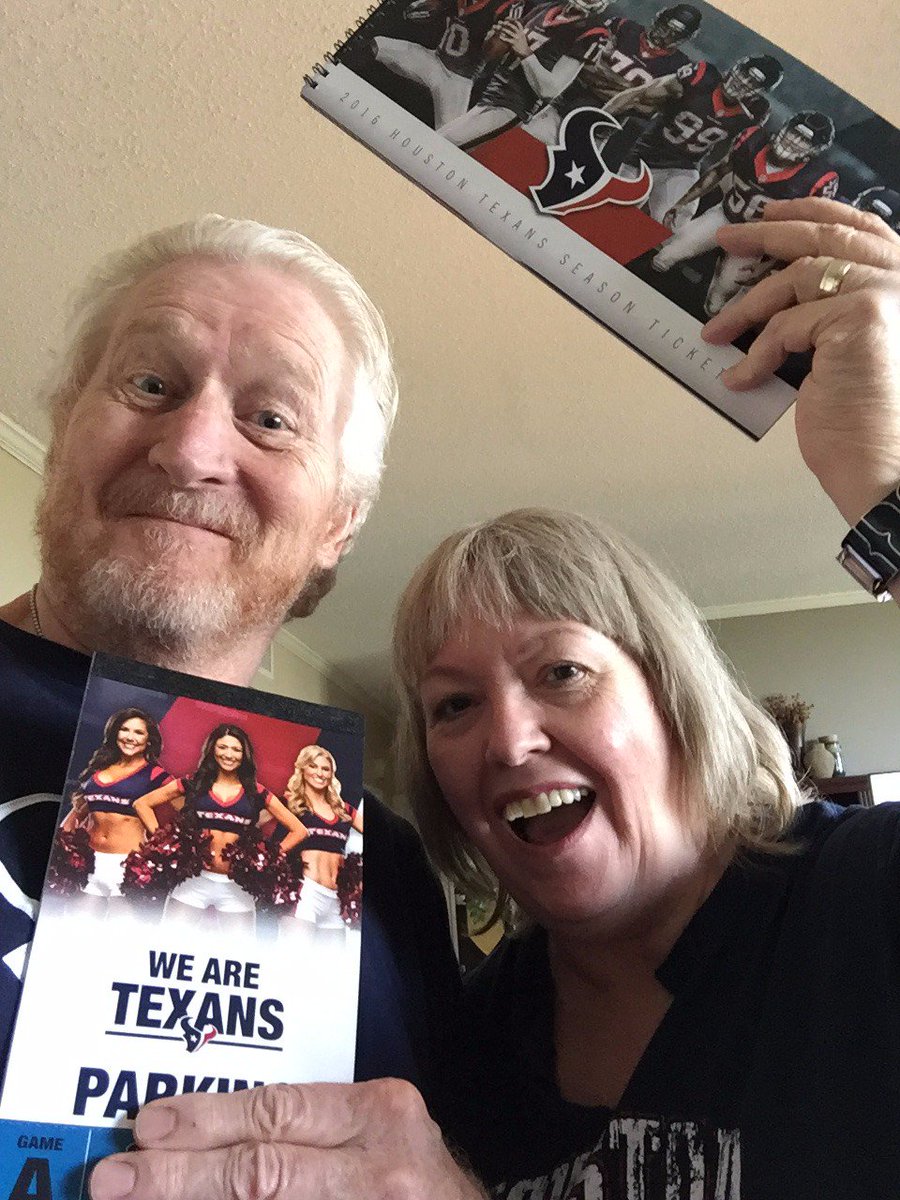 HRosebud's tweet photo. Woo hoo!! @HoustonTexansTO Our tickets are here! #TexansTickets !!! https://t.co/iQOvpX6iXw