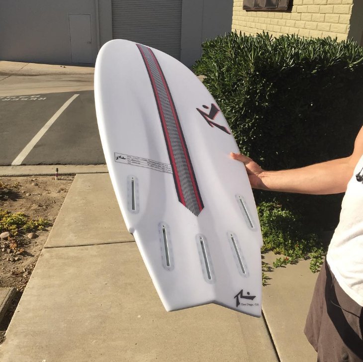 rustysurfboards's tweet photo. 5'10" #heckler #eps #stringerless #venturi #carbonkevlar center strip #rustysurfboards https://t.co/eU3HGrql2c