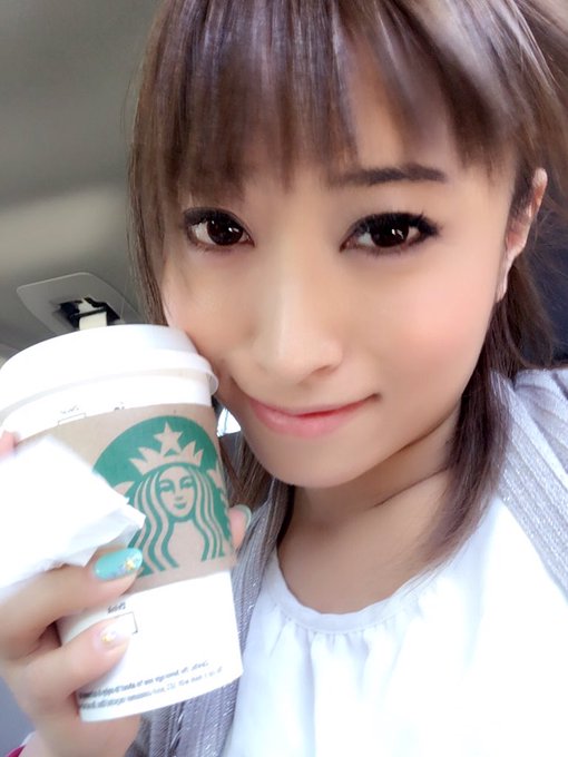 教室が寒すぎて、、、。上着羽織っててもさむい（；＿；） なので、すたば、hotのblackをかってしまったぉ泣 https://t.co/pgmglNyx7l<a href="/tag/%E3%83%8C%E3%83%BC%E3%83%89%E6%92%AE%E5%BD%B1%E4%BC%9A"class="tags"><span>#ヌード撮影会</span></a><a href="/tag/%E6%96%B0%E5%A4%A7%E4%B9%85%E4%BF%9D"class="tags"><span>#新大久保</span></a><a href="/tag/%E3%83%97%E3%83%A9%E3%82%B9%E3%83%AF%E3%83%B3"class="tags"><span>#プラスワン</span></a>