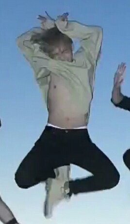 taehyungpics's tweet image. is this real because