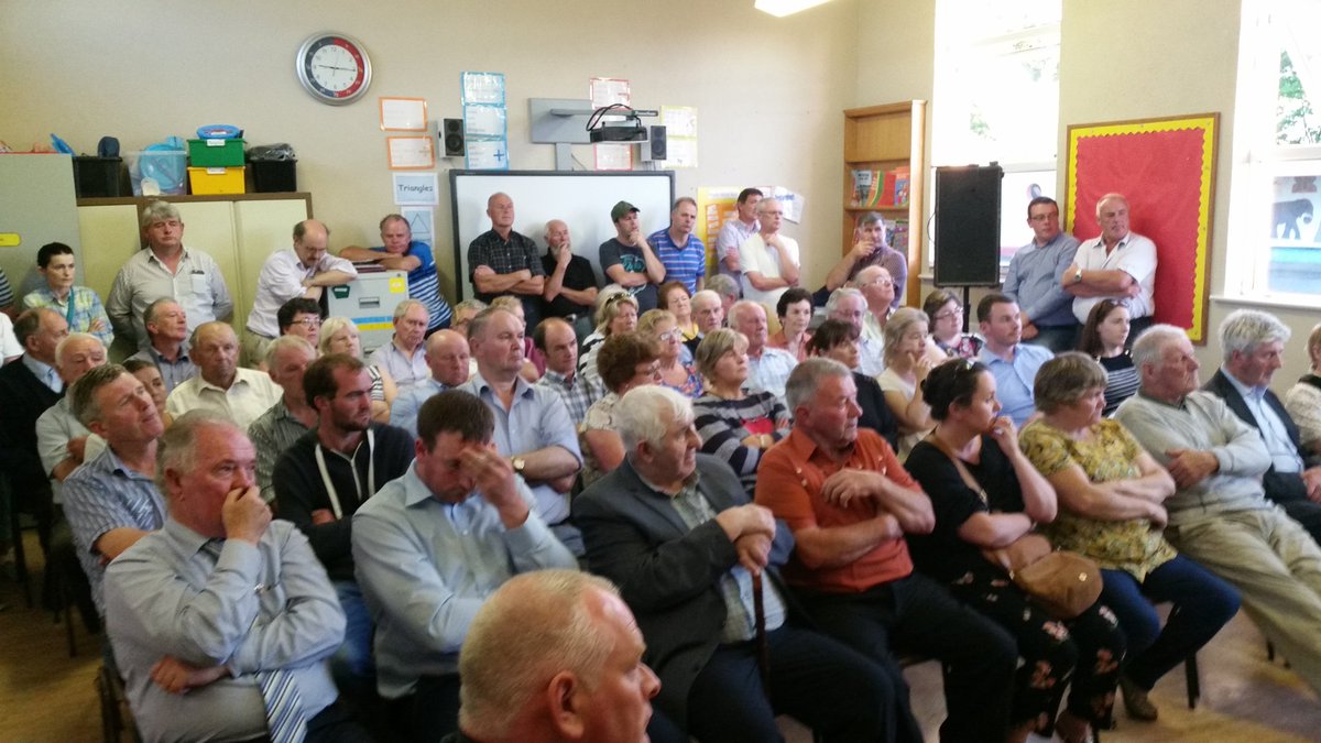 Huge crowd at public meeting at Rahara on flooding crisis, ironically on a day of temperatures of more than 25C