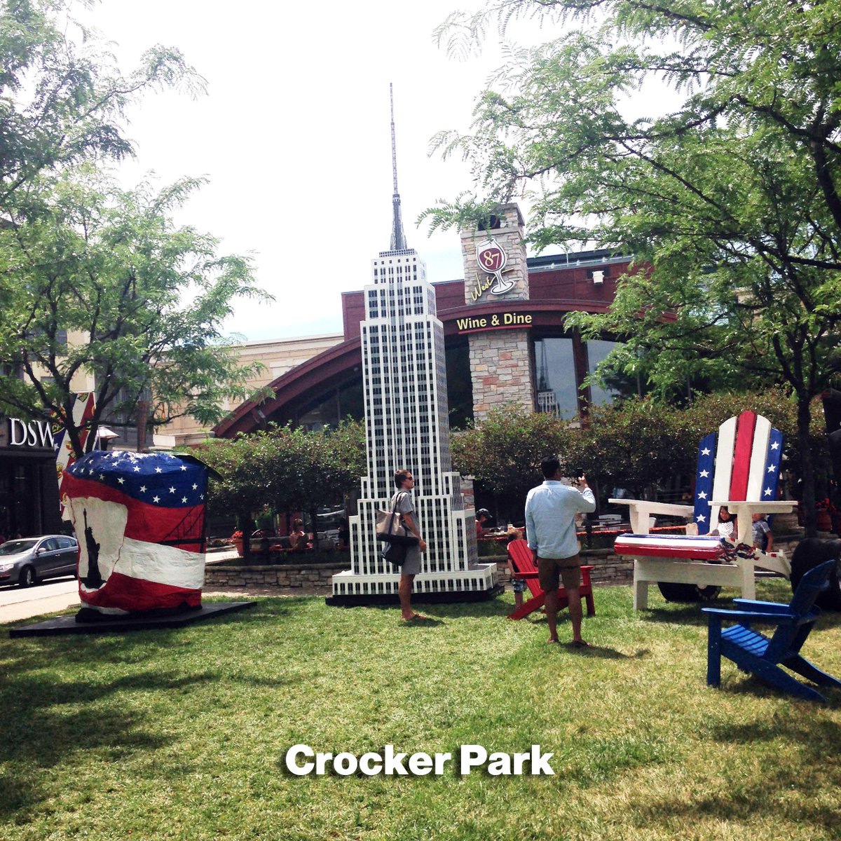 downingexhibits's tweet photo. Had fun setting up these awesome @theduckbrand sculptures around town! #RNCinCLE https://t.co/JvT7aR5qEQ