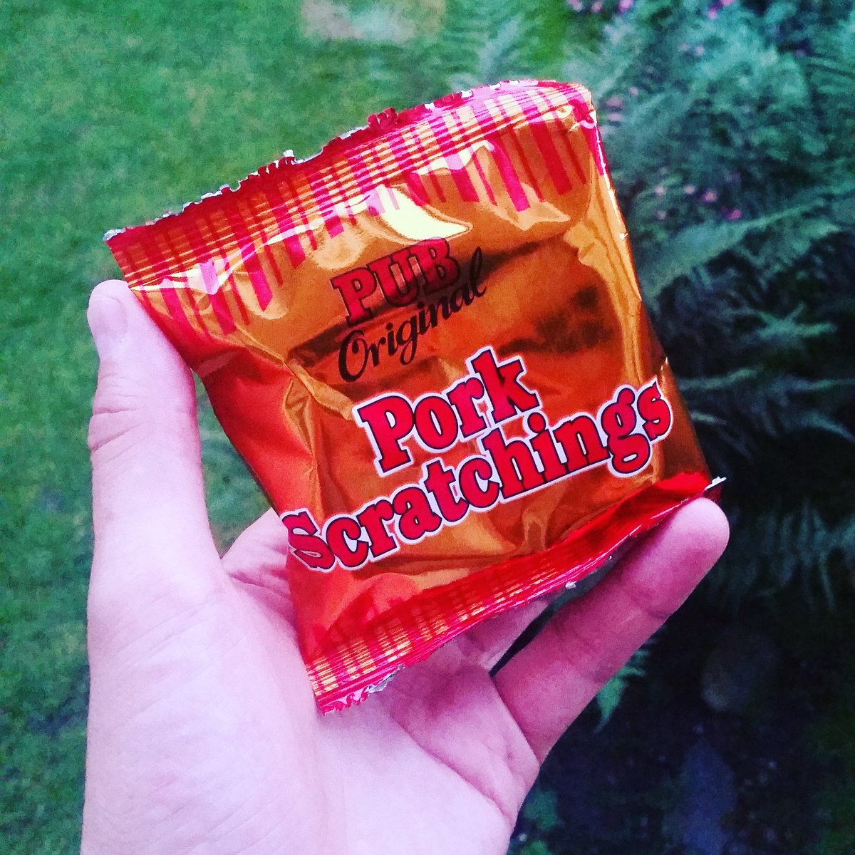 hairybarsnacks's tweet photo. #smallbagofscratchings #puboriginal #porkscratchings #freshersfoods #hairybarsnacks #hairy https://t.co/iULAGjhrkw https://t.co/CzZYyNhxQe