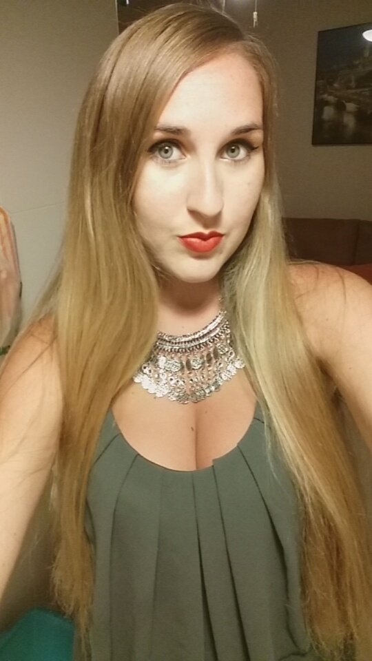 AliciaReinosoMa's tweet photo. Nos vamos a Conil😊🍹🎵💃👌 #raveteointenso #muchaparty https://t.co/SCuuPcsQKo