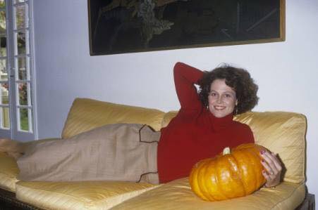 jesawyer's tweet photo. more like siGOURDney weaver am i right https://t.co/U4OkAIYW8F