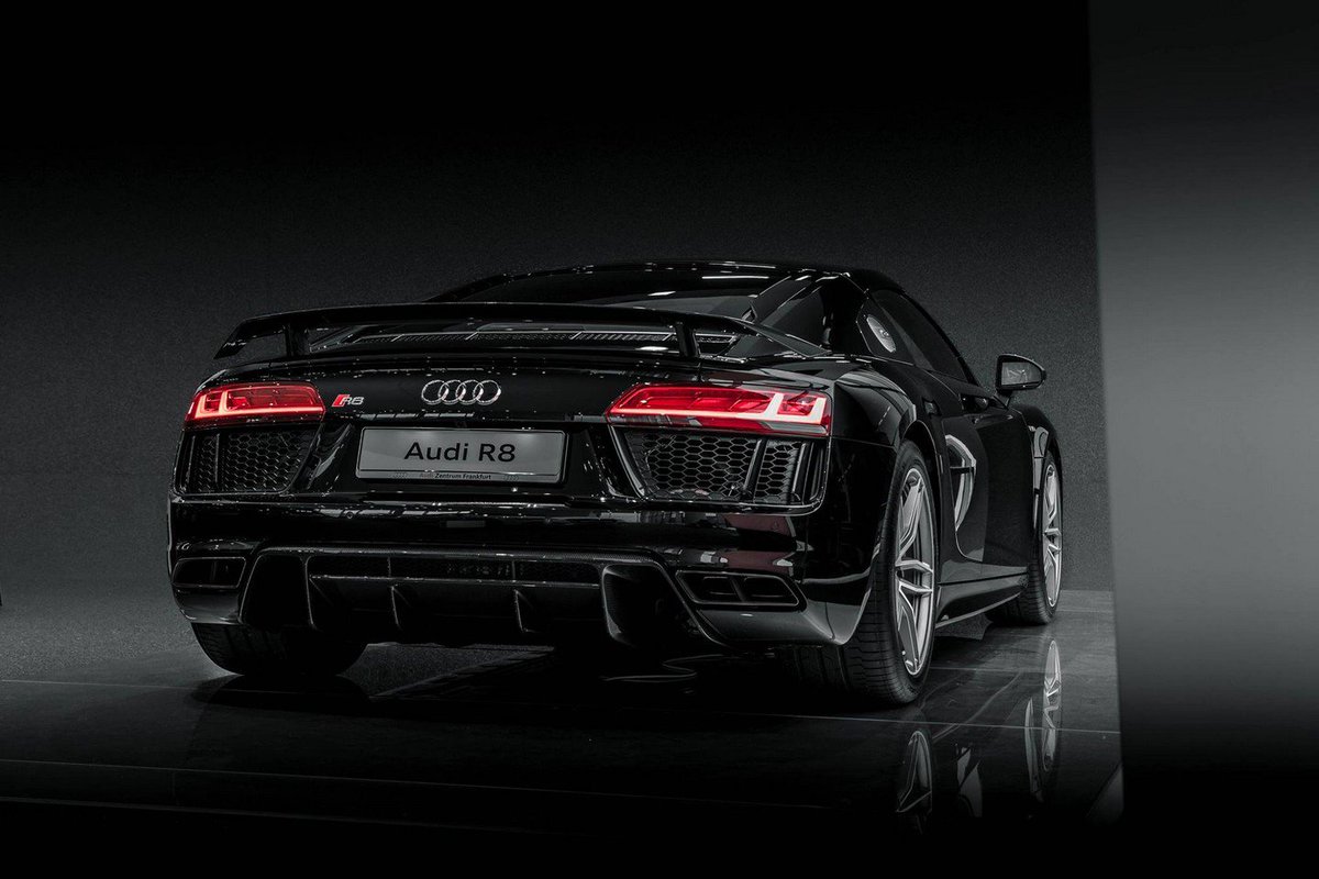 CAScarsandstuff's tweet photo. Audi R8 V10 Plus Mythos Black #Audi #R8 #supercars #germancars #V10 https://t.co/HEXpIk6ZD7
