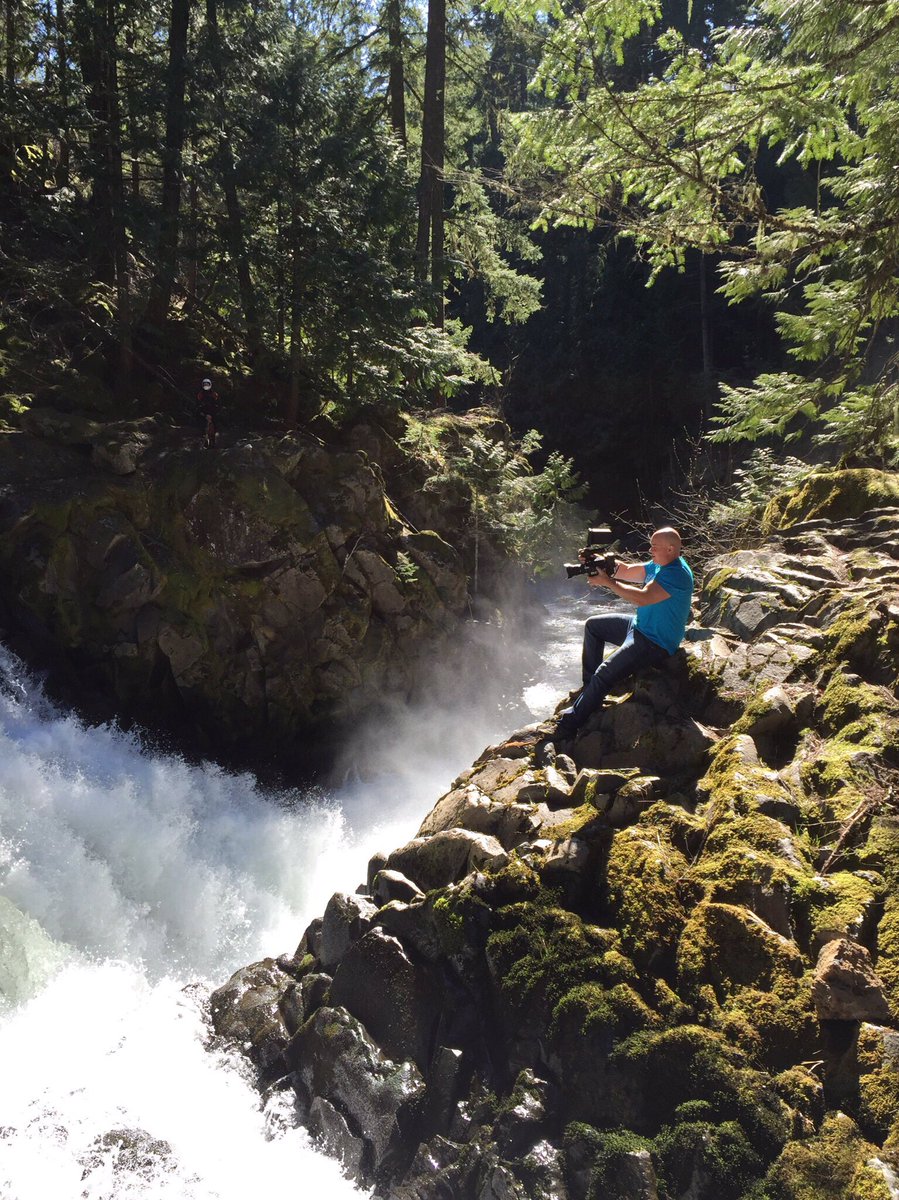 DEFYPRODUCTS's tweet photo. May your Monday be as majestic as @bfyproductions filming on a waterfall. 
#sorryTLC https://t.co/QFPI4CcmrO