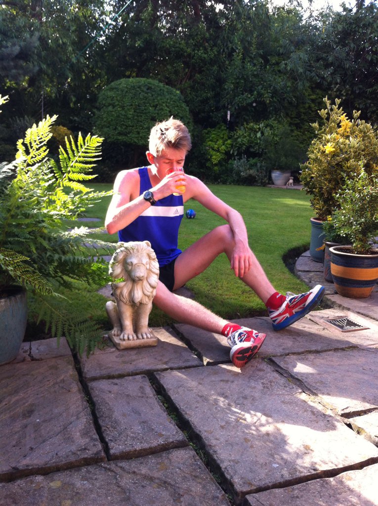 Recovering on site whilst basking amongst the fruits after a gruelling session 🏃☀️