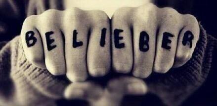 Lectoraaaaaa's tweet photo. @justinbieber I love you so much!!!! #Beliebers https://t.co/kvYZxKfc28