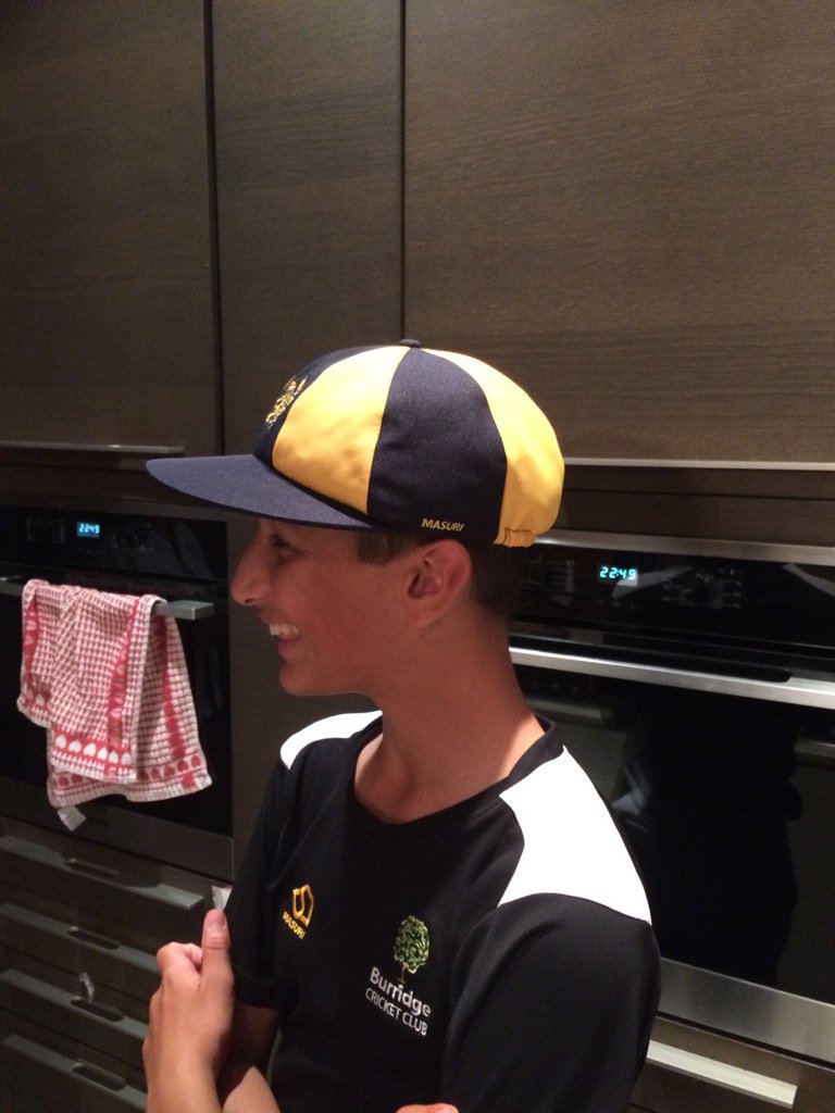 reluctnetworker's tweet photo. #followthehat are any members of the tour party missing their Baggie perhaps? @KES_Sport https://t.co/QLMjm8MAca