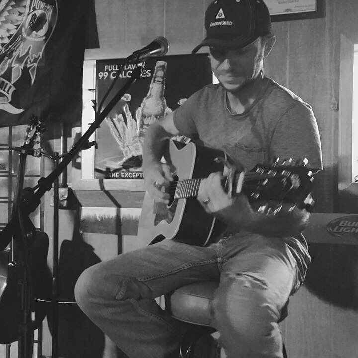 Hicks2Jared's tweet photo. Playing for drinks... #holeinthewall #countrymusic #songwriter #payingdues https://t.co/bWL8oa1fEc