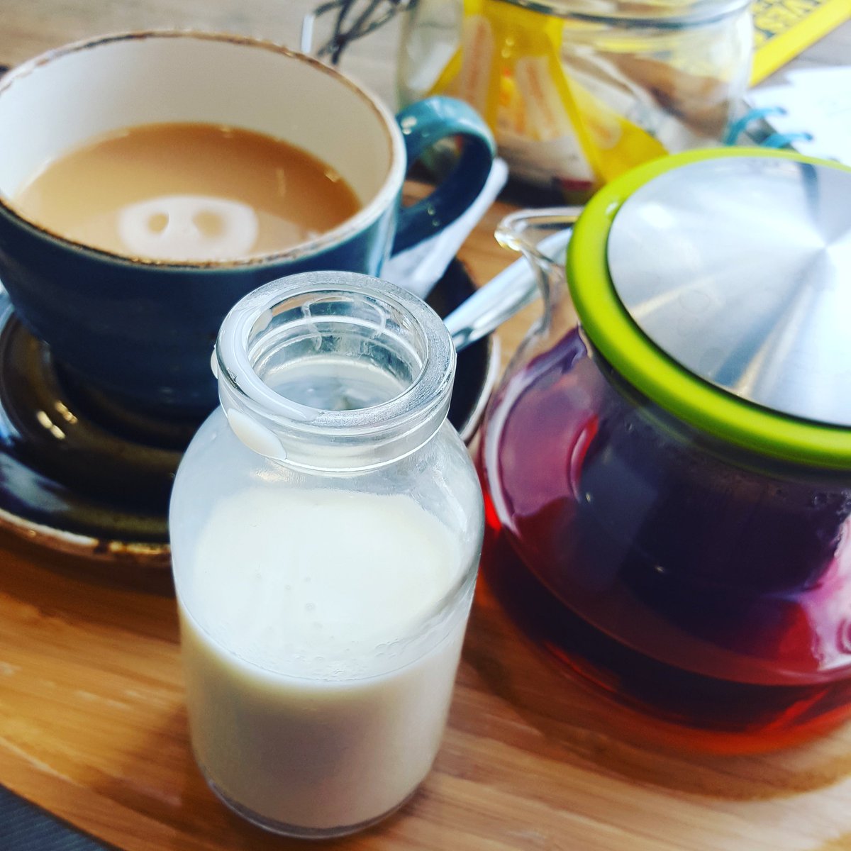 SmallStreet's tweet photo. Nice cuppa tea at the  Cielo Cafe at our West Bromwich Site, Carters Green. Give it a try... #cielouk #ymcabc https://t.co/0DHoKDollD