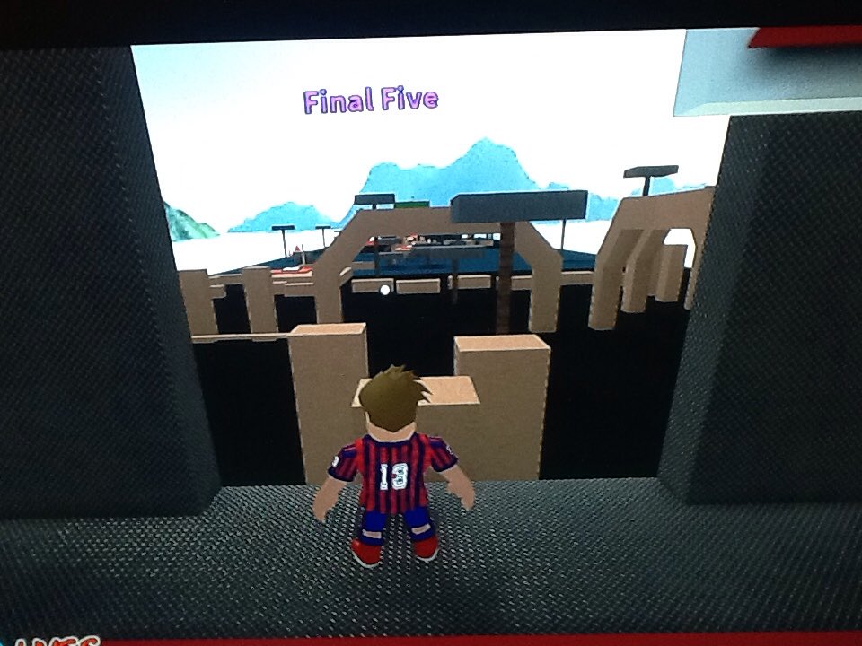 kingcomedygamer's tweet image. #ROBLOXChallenge SOO CLOSE