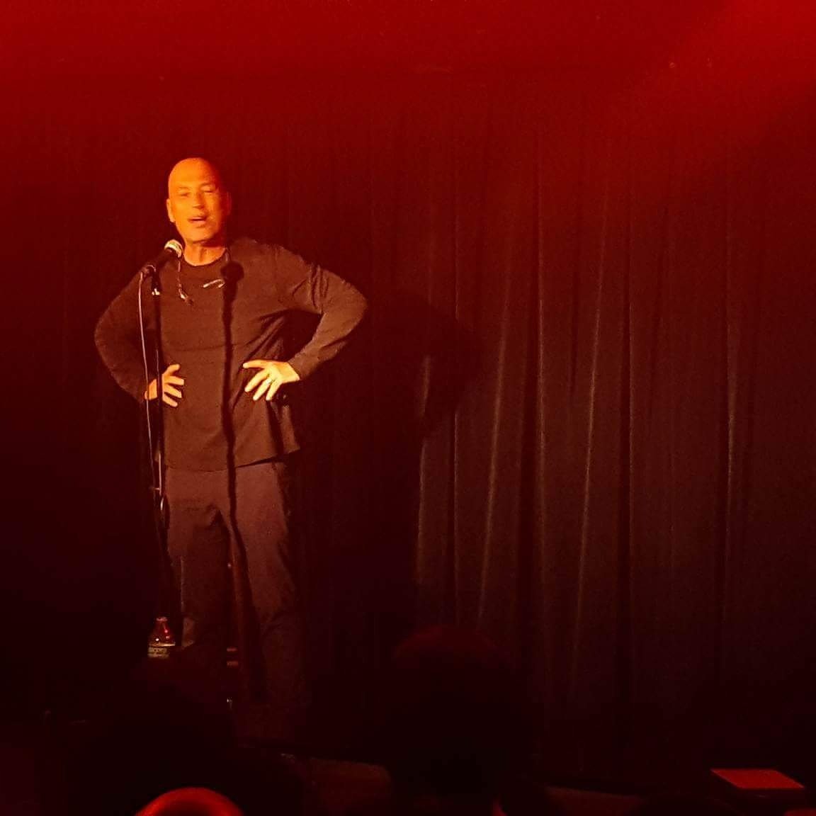 howiemandel's tweet photo. Always writing RT @TheComedyStore: .@howiemandel dropping into the Original Room for Potluck! https://t.co/vL88tNGsNK