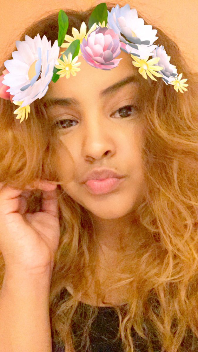 KMarieeC's tweet photo. Hey y'all 💖 https://t.co/6kecousSXp
