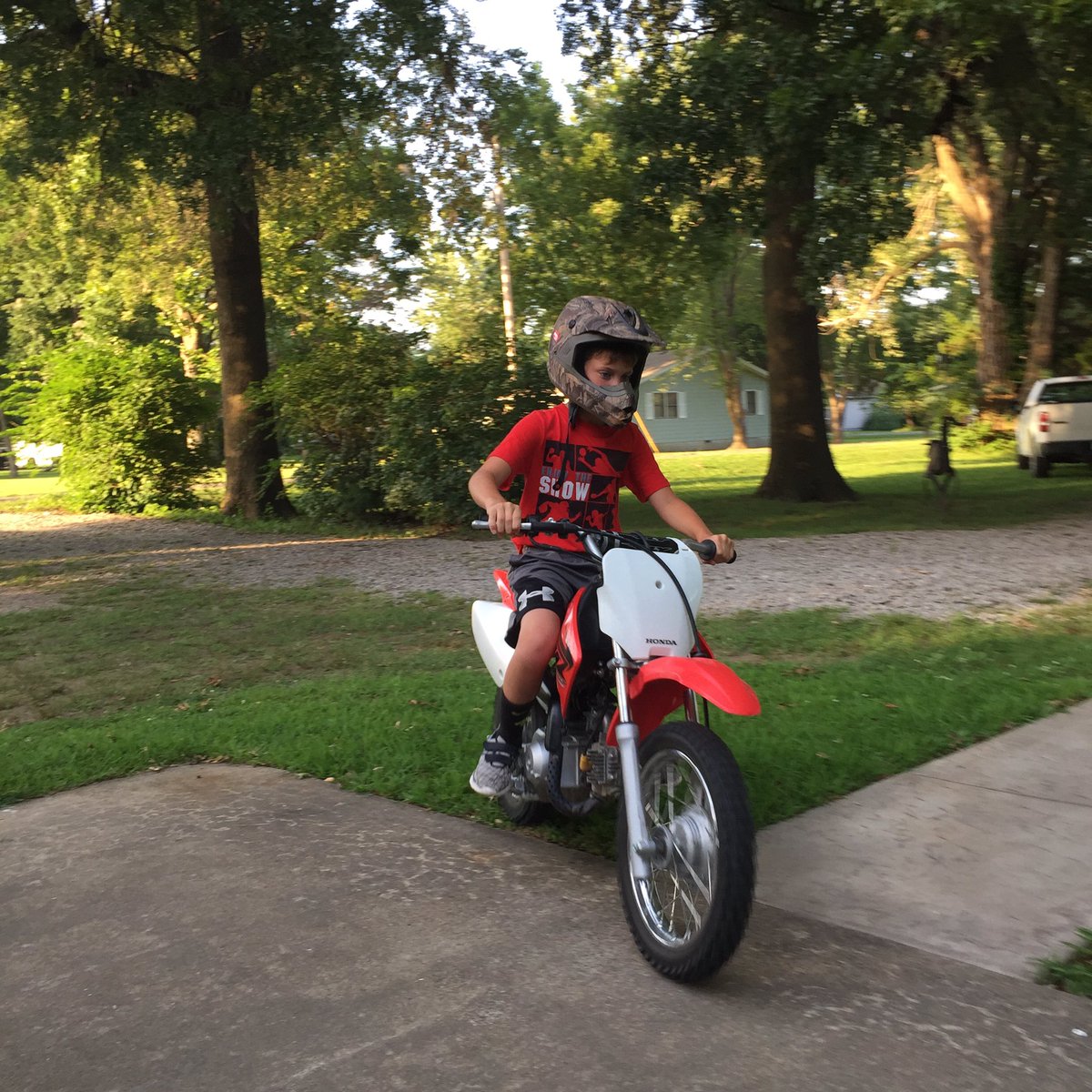 t_antonette's tweet photo. Having some fun tonight! #backyardridin #dman https://t.co/MysxhCKE08