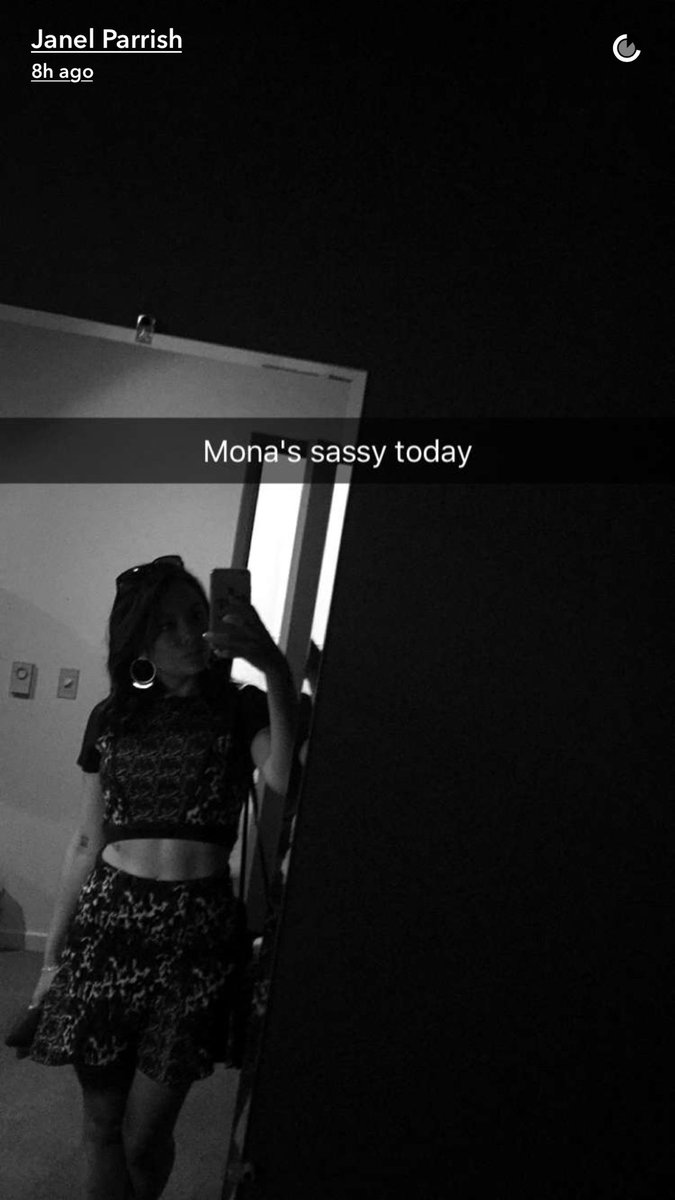 prettyliarsclue's tweet photo. @JanelParrish on #PLLSet today https://t.co/Mk7jECIQLj