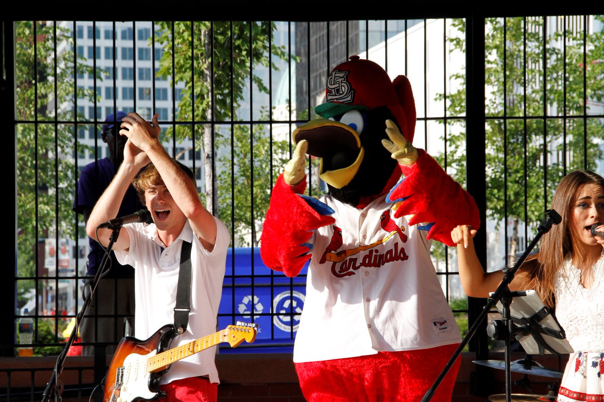 Destination_Z's tweet photo. Fredbird Rocks with Destination.Z at Battle at Busch.  Great Job.  Thanks to the St. Louis Baseball Cardinals! https://t.co/r22tzi93A4