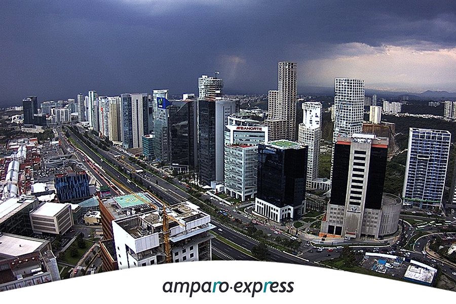 AmparoExpressMX's tweet photo. Se reportan varias inundaciones en diferentes puntos de la #CDMX. Les recomendamos tomar sus precauciones. https://t.co/IMSMJEQ540