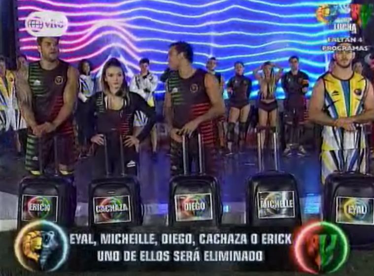 estoesguerra_tv's tweet photo. UNO de ellos, dejará la COMPETENCIA #4ProgramasFinalEEG https://t.co/BmILWesPa4 https://t.co/Lx2KQSIx20