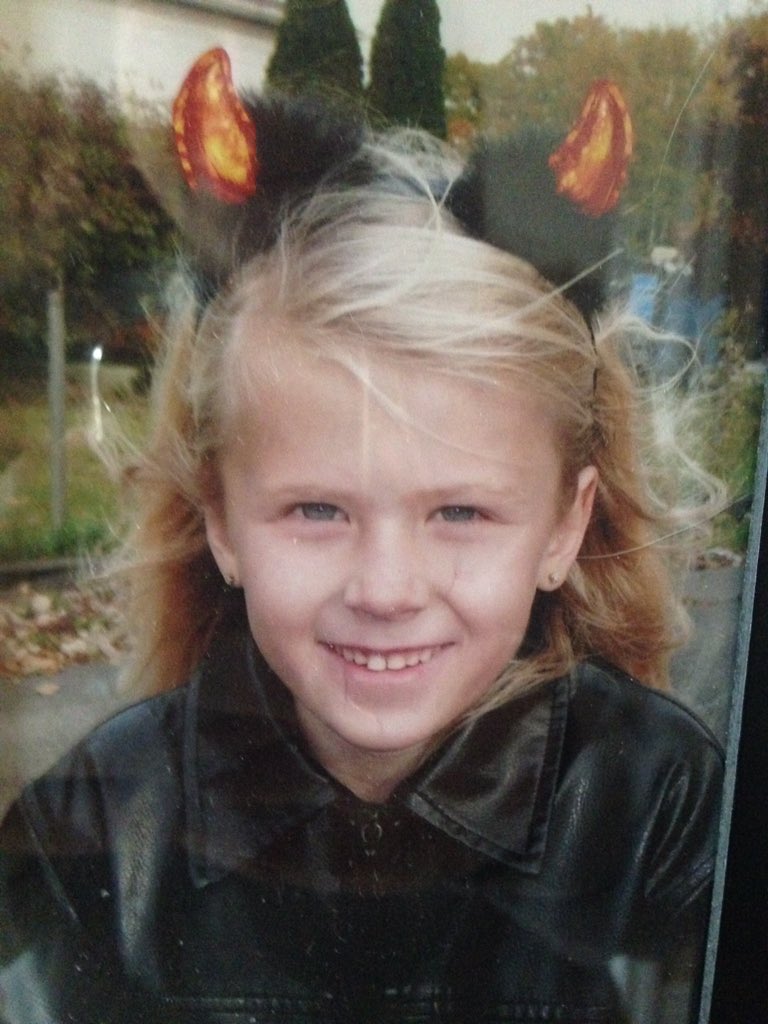 marisbaldry's tweet photo. Hbd qt 💜 hope you got tons of chocolate milk and donuts todayyyyy I love you my little satan 💜💜💜💜💜 @jaymegoit18 https://t.co/G0Bby9yZ90