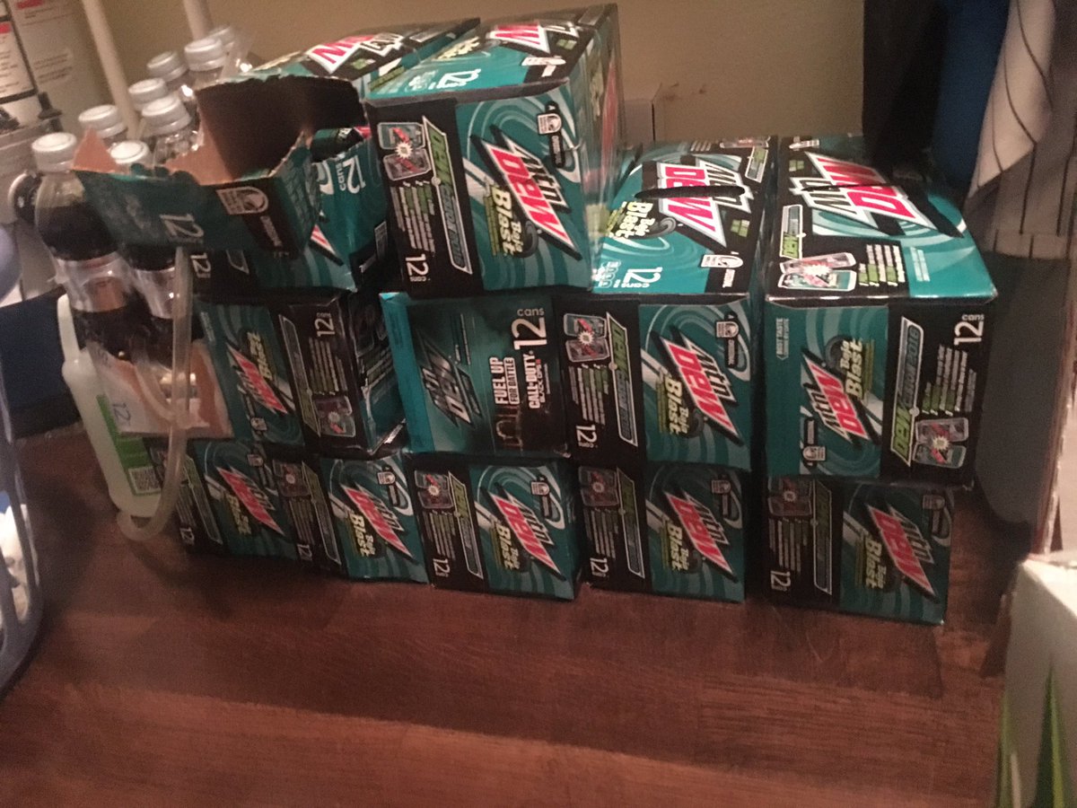 Katieco74196942's tweet photo. #bringbacktheblast #dewcision #dewstock #teambajablast https://t.co/K1flNfUJde