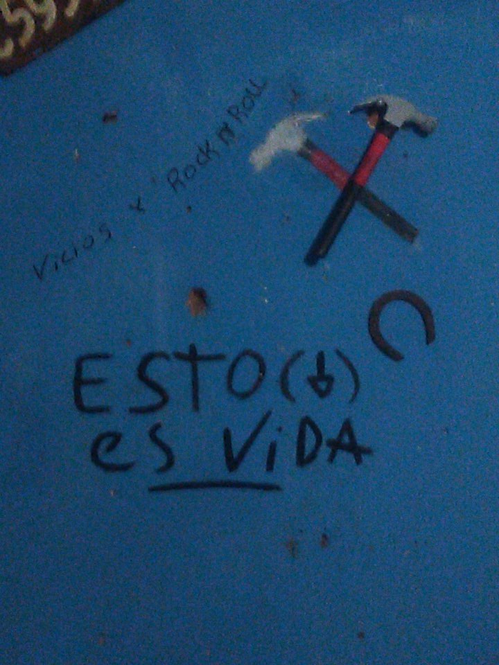 elcolook's tweet photo. Vida. https://t.co/c0KHA2ZaeM