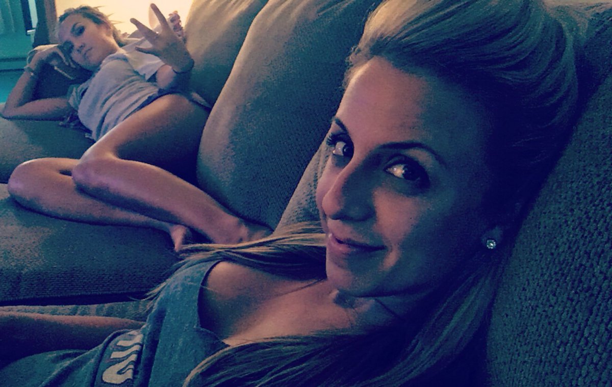 lacefisher's tweet photo. Almost time to celebrate this little gem. #sistertrip #timetocelebrate @ClaireToland7 https://t.co/QNoZgnSRhI