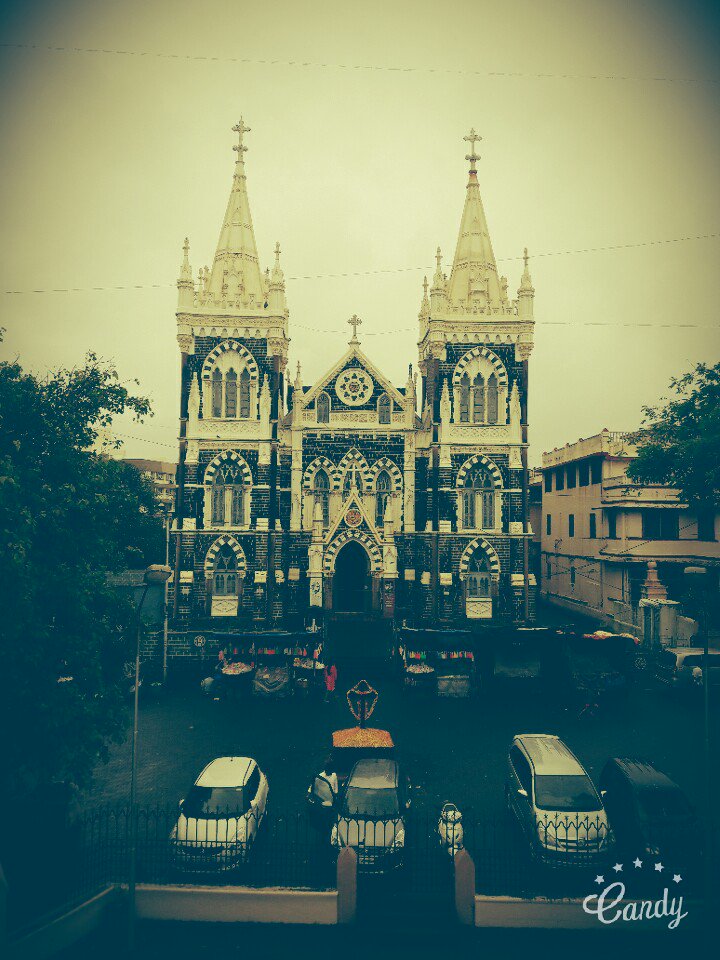 neelshahbombay8's tweet photo. #mountmarry church at its best https://t.co/hlC7CNwrv4